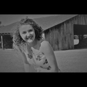 Meet your Posher, Raegan